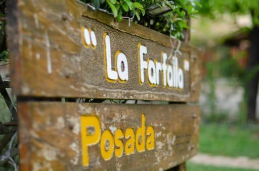 Hosteria La Farfalla Chos Malal Eksteriør billede